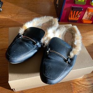 Loafter with faux fur